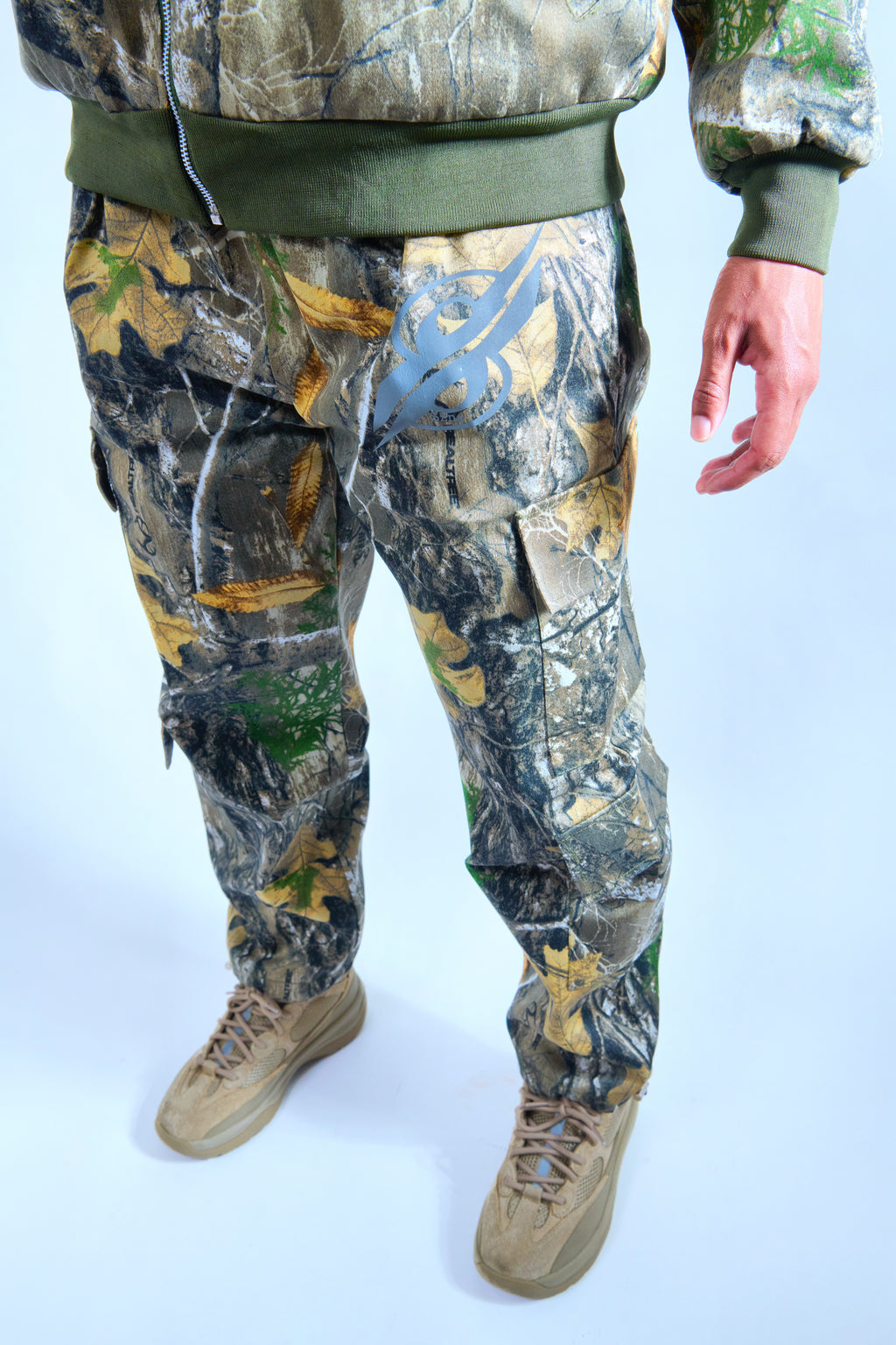 8szns Reflective Logo Camo Pants